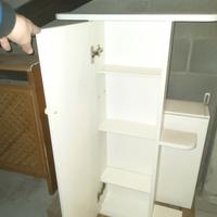 Mobiletto pensile da bagno con specchio
