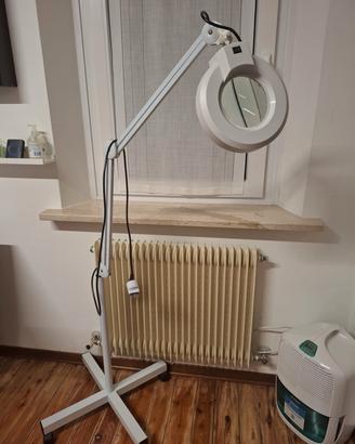 Lampada con ingranditore