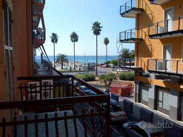 Andora, zona porto, bilocale a 25 metri dal mare