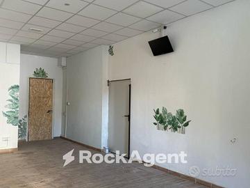 PARMA - MAGAZZINO INGRESSO INDIPENDENTE