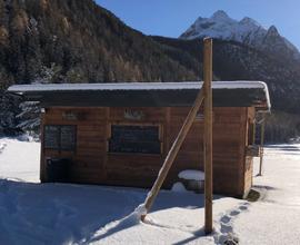Container rivestito in legno