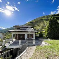 VILLA SINGOLA A BIANZONE
