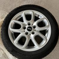 Treno gomme invernali con cerchi mini