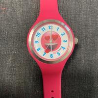 Orologio al  quarzo  fucsia