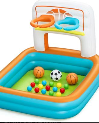 Piscina con palline