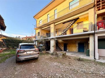 CASA DI CORTE A SPIRANO