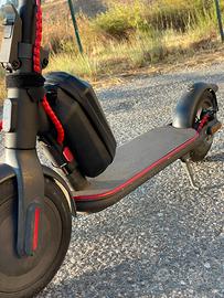 Monopattino elettrico Xiaomi Scooter 4 ~COME NUOVO