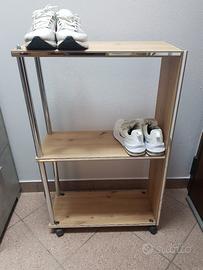 Scafale per casa con ruote