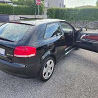 AUDI A3 2.0 TDI ( INTERNI IN PELLE )