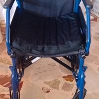 sedia rotelle richiudibile cn cuscino antidecubito