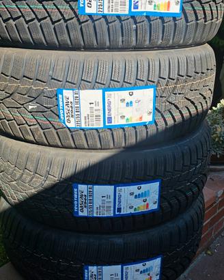 Gomme nuove Toyo Japan 225 55 18 102 V XL