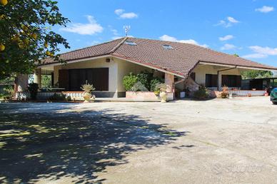 VILLA SINGOLA A SELLIA MARINA