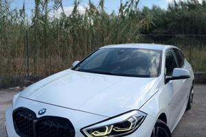 Bmw 118 118d 5p. Msport