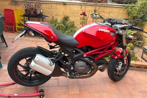 Ducati monster 1100 evo