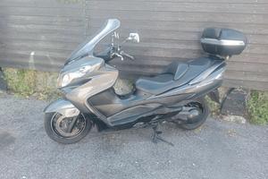 Burgman 400 ABS gomme nuove bauletto 