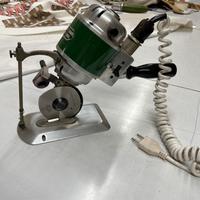 Taglietina rotativa per tessuti