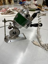 Taglietina rotativa per tessuti