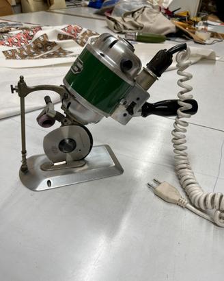 Taglierina  rotativa per tessuti