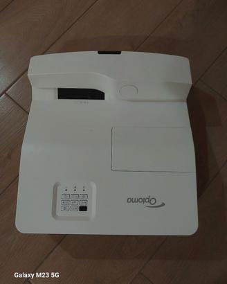 proiettore ottica corta OPTOMA