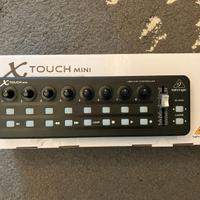 Behringer X-Touch Mini