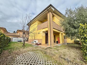PORZIONE DI BIFAMILIARE A ASSISI
