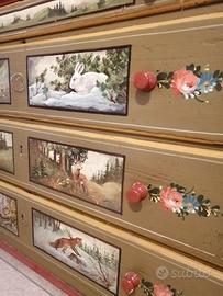 Mobile dipinto a mano, arte ladina