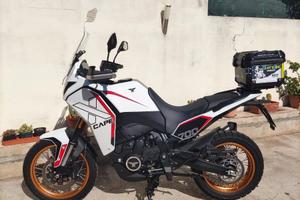 x cape 700