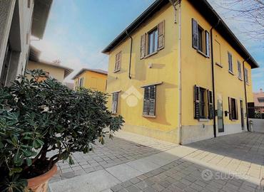 MONOLOCALE A LISCATE