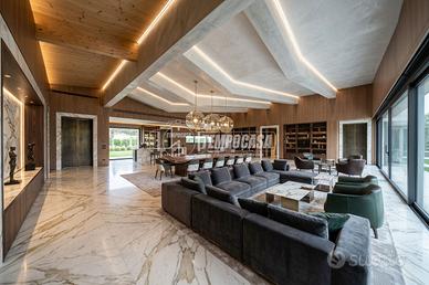 VILLA CONTEMPORANEA CON PISCINA PRIVATA