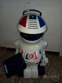 Robot Emiglio 