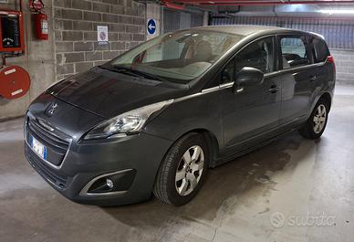 Peugeot 5008 HDI 120 Cv euro 6 unico proprietario