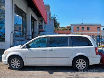 Chrysler Voyager 2.8 crd cambio rotto