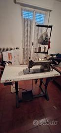 Macchina da cucire Necchi professionale