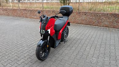 Scooter 125 elettrico Seat Mò