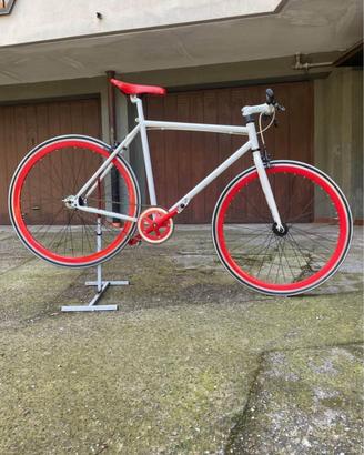 Bici scatto fisso
