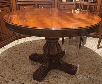 Tavolo vintage anni ’80 in legno massiccio