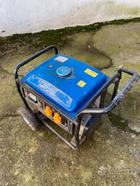 Generatore a benzina