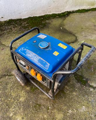 Generatore a benzina