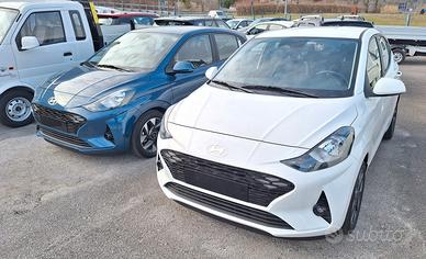 HYUNDAI i10 PRONTA CONSEGNA KM0