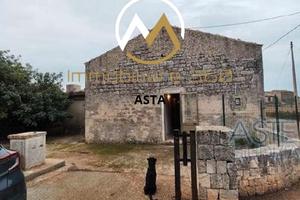 Casa di Campagna con Terreno (Modica-RG)