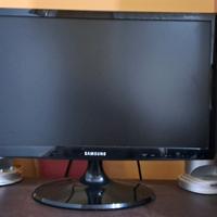 tv monitor 22 pollici samsung