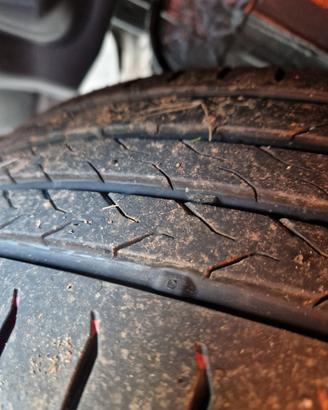 gomme estive 215 60 18 
