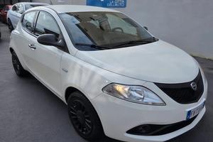 Lancia Ypsilon 1.2 Elefantino Blu s