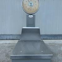 Bilancia a colonna Alfa con base inox