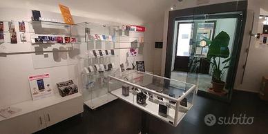 arredamento per negozio 