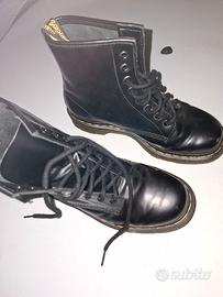 Dr. MARTENS NERE N 39