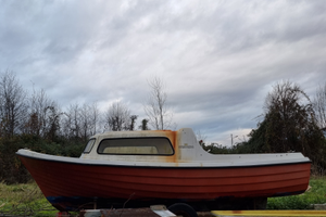 Barche, Gommoni Motori