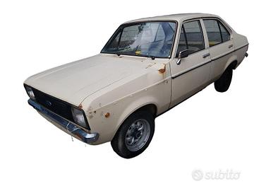 Ford Escort 1.1 Demolita - Per Ricambi