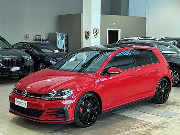 Volkswagen Golf GTI 2.0 tsi Performance DSG - 19"