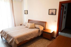 Bilocale di 76mq con posto auto-1000 euro/mese